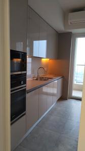 Kitchen Image of 2280 Sq.ft 3 BHK Apartment / Flat for rent in DLF One Midtown, Karampura New Delhi for Rs. 130000