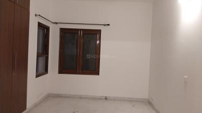 Bedroom Image of 1400 Sq.ft 3 BHK Builder Floor for rent in Safdarjung Enclave New Delhi for Rs. 80000