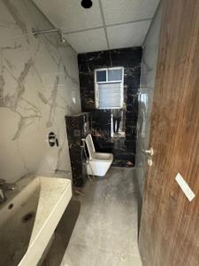 Bathroom Image of 1600 Sq.ft 3 BHK Apartment / Flat for rent in Abhijit Jayanti Nagari VII Wing C D, Besa Nagpur for Rs. 27000