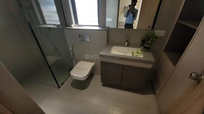 Bathroom Image of 1550 Sq.ft 3 BHK Apartment / Flat for rent in Mistry Avenue, Fatehgunj Vadodara for Rs. 22000