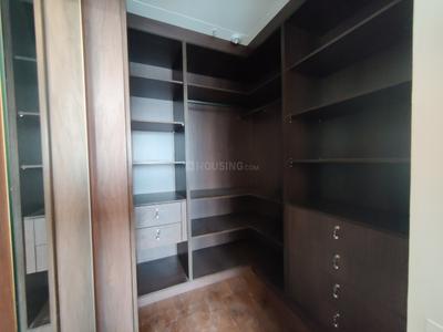 Bathroom Image of 1800 Sq.ft 3 BHK Apartment / Flat for rent in Brigade Residences, Perungudi Chennai for Rs. 125000