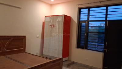 Bedroom Image of 2300 Sq.ft 3 BHK Builder Floor for rent in Sector 43 Gurgaon for Rs. 75000
