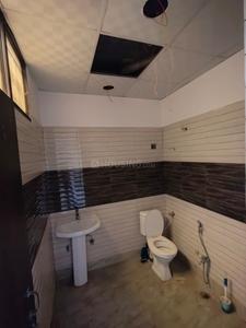 Bathroom Image of 2350 Sq.ft 6 BHK Apartment / Flat for sale in Shyam Nagar Kanpur for Rs. 15500000
