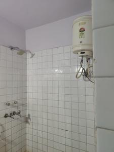 Bathroom Image of 2350 Sq.ft 4 BHK Apartment / Flat for sale in DDA SFS, Sarita Vihar New Delhi for Rs. 35200000