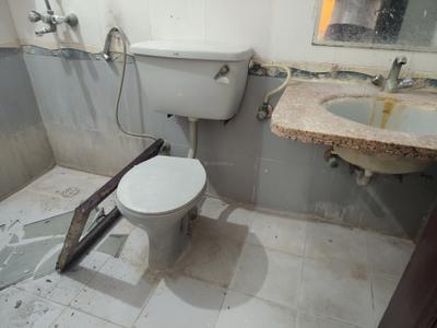 Image of 1820 Sq.ft 3 BHK Apartment / Flat for sale in Amrapali Royal, Indirapuram, Ghaziabad for Rs. 17500000