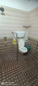 Bathroom Image of 1050 Sq.ft 3 BHK Apartment / Flat for rent in Agrawal Sagar Landmark, Ayodhya Bypass Bhopal for Rs. 17000