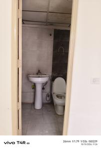 Bathroom Image of 1370 Sq.ft 3 BHK Apartment / Flat for rent in Mittal Rajnagar Residency, Raj Nagar Extension Ghaziabad for Rs. 21000