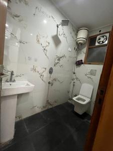 Bathroom Image of 900 Sq.ft 2 BHK Apartment / Flat for rent in CS C S Northend Tower, Chhattarpur New Delhi for Rs. 21400