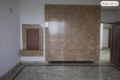 Bedroom Image of 3200 Sq.ft 4 BHK Apartment / Flat for rent in Utrathiya Zirakpur for Rs. 38000