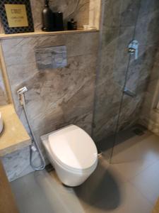 Common Bathroom Image of 1560 Sq.ft 2 BHK Apartment / Flat for sale in Cuffe Parade Mumbai for Rs. 90000000