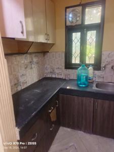 Kitchen Image of 550 Sq.ft 1 BHK Builder Floor for rent in Sant Nagar New Delhi for Rs. 23000