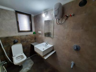 Bathroom Image of 1638 Sq.ft 3 BHK Apartment / Flat for rent in Shakti 140, Thaltej Ahmedabad for Rs. 45000