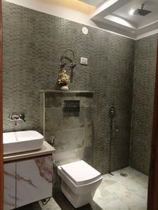Image of 1125 Sq.ft 4 BHK Apartment / Flat for sale in Sector 25 Dwarka, New Delhi for Rs. 14000000