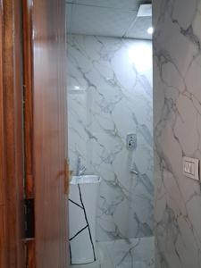 Common Bathroom Image of 1575 Sq.ft 3 BHK Apartment / Flat for sale in Sector 104 Noida for Rs. 6950000
