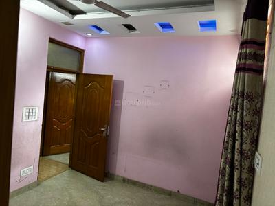 Bedroom Image of 900 Sq.ft 3 BHK Builder Floor for sale in Tri Nagar New Delhi for Rs. 7300000