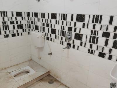 Image of 2400 Sq.ft 4 BHK Duplex for rent in Shri G G Dreams, Shastripuram, Agra for Rs. 22500