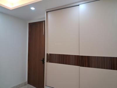 Bedroom Image of 1350 Sq.ft 3 BHK Builder Floor for sale in Paschim Vihar New Delhi for Rs. 27000000