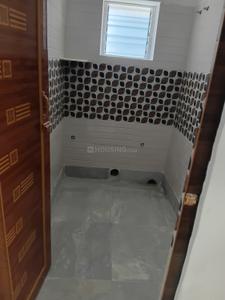 Bathroom Image of 700 Sq.ft 2 BHK Apartment / Flat for sale in Garfa Kolkata for Rs. 3800000