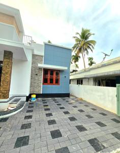 Image of 930 Sq.ft 3 BHK Independent House for sale in North Parvur, Kochi for Rs. 3800000