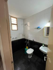 Bathroom Image of 1300 Sq.ft 2 BHK Apartment / Flat for rent in Hampankatta Mangalore for Rs. 30000