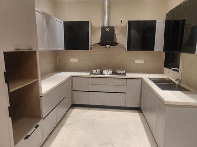 Kitchen Image of 3240 Sq.ft 4 BHK Builder Floor for sale in Suncity Township, Sector 54 Gurgaon for Rs. 57000000