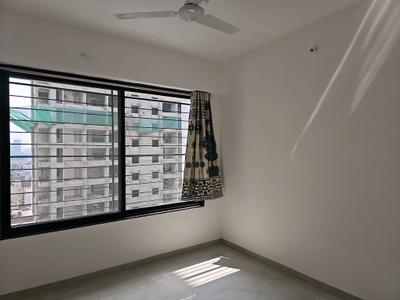 Bedroom Image of 1110 Sq.ft 2 BHK Apartment / Flat for rent in Majestique Marbella, Kharadi Pune for Rs. 38000