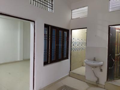 Living Room Image of 800 Sq.ft 2 BHK Builder Floor for rent in Arjunganj Lucknow for Rs. 12500