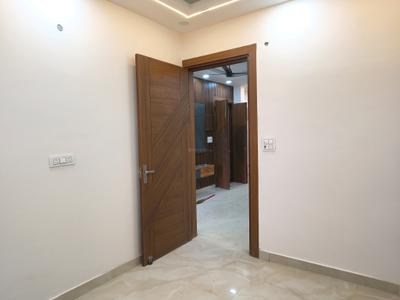 Bedroom Image of 1100 Sq.ft 3 BHK Apartment / Flat for sale in Shastri Nagar Ghaziabad for Rs. 6665211