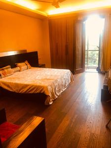 Bedroom Image of 7800 Sq.ft 6 BHK Independent House for sale in Maharani Bagh New Delhi for Rs. 420000000