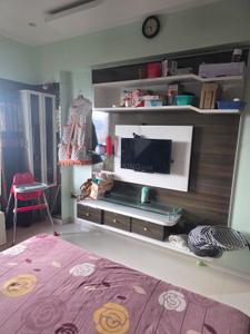 Bedroom Image of 1000 Sq.ft 3 BHK Apartment / Flat for rent in Relcon Rajatdhaulagiri, Vile Parle East Mumbai for Rs. 125000