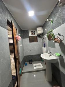 Bathroom Image of 800 Sq.ft 3 BHK Apartment / Flat for sale in Saket Nagar Kanpur for Rs. 7200000