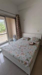 Bedroom Image of 1800 Sq.ft 3 BHK Apartment / Flat for rent in KP Courtyard, Shantipura Ahmedabad for Rs. 48000