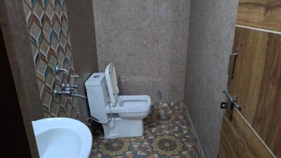 Bathroom Image of 480 Sq.ft 1 BHK Independent House for rent in Chhattarpur New Delhi for Rs. 15000