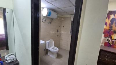 Image of 1600 Sq.ft 3 BHK Apartment / Flat for rent in Sethi Max Royal, Sector 76, Noida for Rs. 40000