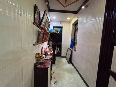 Pooja Room Image of 1200 Sq.ft 2 BHK Builder Floor for rent in Kodungaiyur East Chennai for Rs. 25000