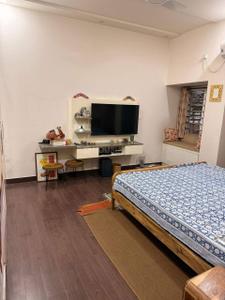 Bedroom Image of 1500 Sq.ft 3 BHK Apartment / Flat for sale in Nilgiri Apartments, Alaknanda New Delhi for Rs. 34800000
