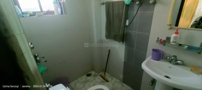 Bathroom Image of 1100 Sq.ft 2 BHK Apartment / Flat for rent in Sainik Colony Jammu for Rs. 20000