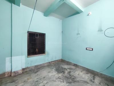 Bedroom Image of 600 Sq.ft 2 BHK Independent House for rent in Keshtopur Kolkata for Rs. 8500