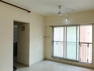 Living Room Image of 600 Sq.ft 1 BHK Apartment / Flat for rent in Vihang Valley, Kasarvadavali Thane for Rs. 20000