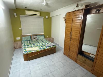 Bedroom Image of 1700 Sq.ft 3 BHK Apartment / Flat for rent in Jodhpur Ahmedabad for Rs. 47500