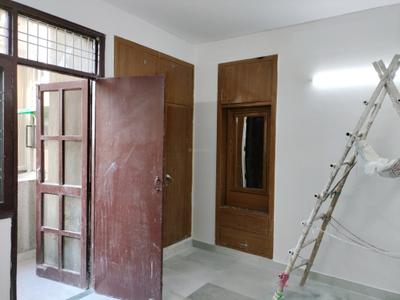 Bedroom Image of 2000 Sq.ft 3 BHK Apartment / Flat for sale in CGHS Palm Court Apartment, Sector 19 Dwarka New Delhi for Rs. 29500000
