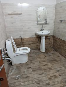 Bathroom Image of 2200 Sq.ft 3 BHK Builder Floor for rent in Manas Enclave Phase III, Shivaji Puram Lucknow for Rs. 22000