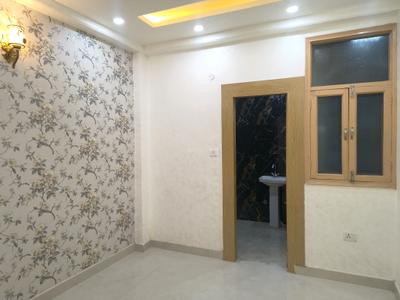 Bedroom Image of 950 Sq.ft 2 BHK Builder Floor for sale in Indirapuram Ghaziabad for Rs. 6450000
