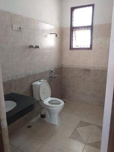 Bathroom Image of 1450 Sq.ft 3 BHK Apartment / Flat for rent in Parsvnath Panchvati, Shamsabad Agra for Rs. 16000
