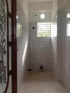 Common Bathroom Image of 950 Sq.ft 2 BHK Apartment / Flat for sale in Nagerbazar Kolkata for Rs. 4100000