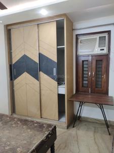 Bedroom Image of 900 Sq.ft 2 BHK Builder Floor for rent in Ramesh Nagar New Delhi for Rs. 30000