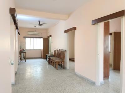 Living Room Image of 1390 Sq.ft 4 BHK Apartment / Flat for rent in Santoshpur Kolkata for Rs. 30000