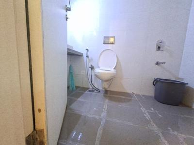 Bathroom Image of 1170 Sq.ft 2 BHK Apartment / Flat for sale in Rustomjee Azziano, Thane West Thane for Rs. 16500000