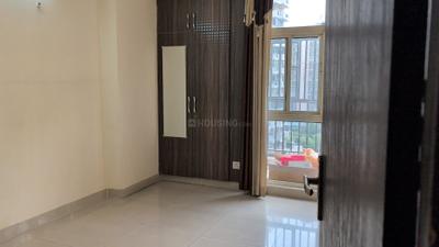 Bedroom Image of 1150 Sq.ft 2 BHK Apartment / Flat for rent in Panchsheel Wellington, Crossings Republik Ghaziabad for Rs. 19000