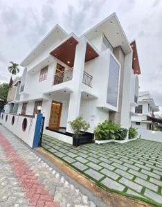 Image of 2000 Sq.ft 4 BHK Independent House for sale in Pukkattupady, Kochi for Rs. 12000000